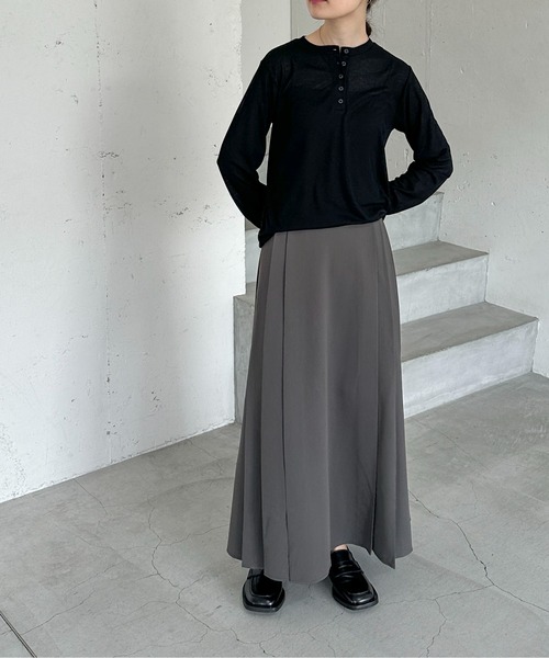 feepur（フェピュール）の「シアーリブヘンリーネックロンTee（Tシャツ/カットソー・レディース・ブラック/グレー/オフホワイト・MEDIUM）」の6枚目の写真