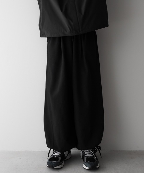 remer（リメール）の「loose heavy sweat wide PT / ルーズヘビースウェットワイドパンツ（スウェットパンツ・メンズ・ブラック/グレー・SMALL/X-SMALL/LARGE/MEDIUM）」の2枚目の写真