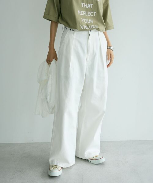 CRAFT STANDARD BOUTIQUE（クラフトスタンダードブティック）の「ホワイトデニムハイウエストワイドパンツ（デニムパンツ・レディース・ホワイト・L/M/S）」の2枚目の写真