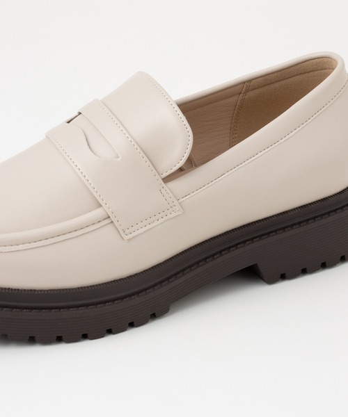 Honeys（ハニーズ）の「厚底コインローファー（ローファー・レディース・ブラック/ライトベージュ/ブラック系その他・S/M/L/LL）」の20枚目の写真