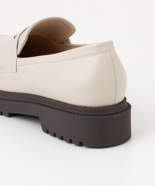 Honeys（ハニーズ）の「厚底コインローファー（ローファー・レディース・ブラック/ライトベージュ/ブラック系その他・S/M/L/LL）」の21枚目の写真