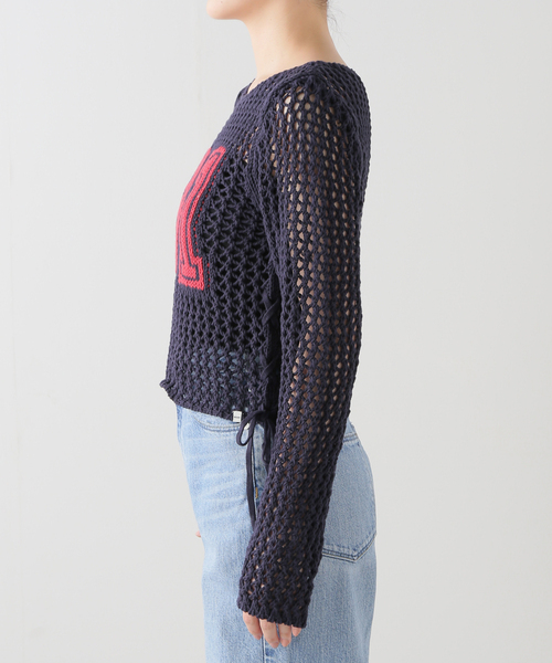 Guess(ゲス)の「GUESS/ゲス GO CROCHET LS CREW W4YG63D5960(ニット/セーター・レディース・ブラック・SMALL)」の6枚目の写真