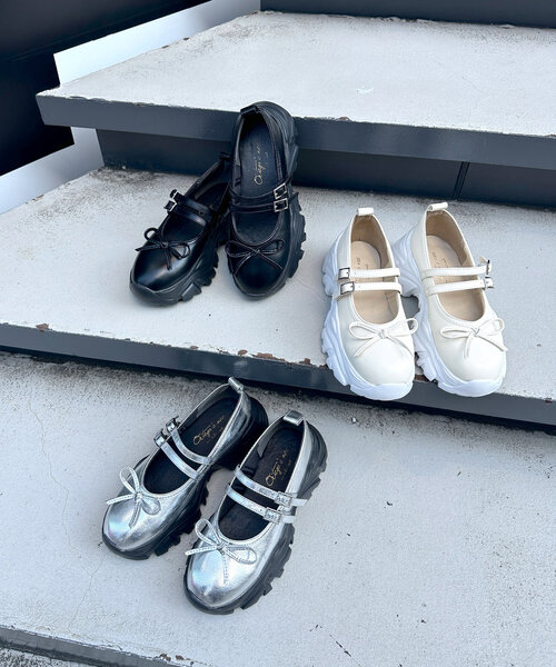 w closet（ダブルクローゼット）の「リボン厚底シューズ（スニーカー・レディース・シルバー系その他/アイボリー/ブラック・LARGE/SMALL/MEDIUM）」の16枚目の写真