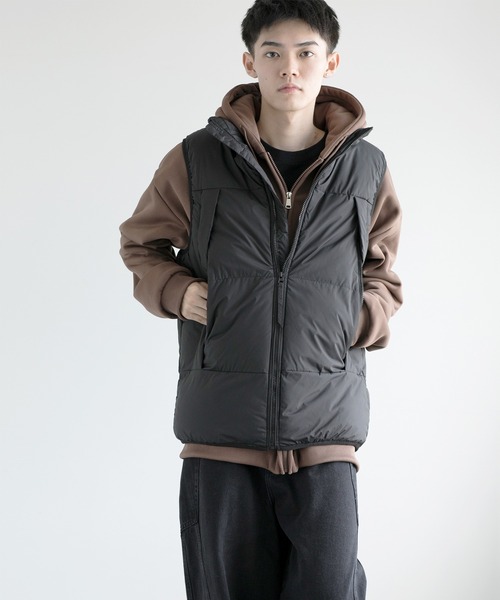 aimoha(アイモハ)の「aimoha men Nature Scout Vest (AW)(ダウンベスト・メンズ・ベージュ/ブラック/グレー/チョコ・MEDIUM/LARGE/X-LARGE/XX-LARGE/XXX-LARGE)」の2枚目の写真