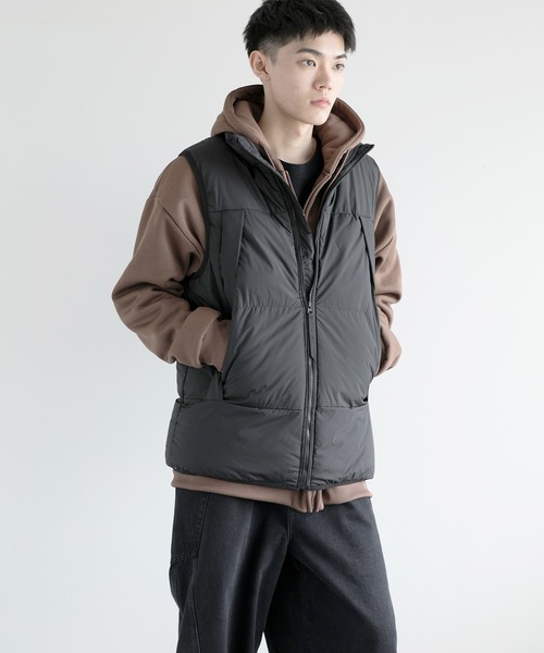 aimoha(アイモハ)の「aimoha men Nature Scout Vest (AW)(ダウンベスト・メンズ・ベージュ/ブラック/グレー/チョコ・MEDIUM/LARGE/X-LARGE/XX-LARGE/XXX-LARGE)」の7枚目の写真