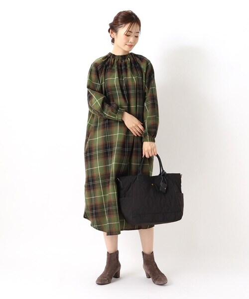 one'sterrace(ワンズテラス)の「toleur トーラ キルティング2WAYトート(トートバッグ・レディース・カーキ系5/レッド系9/ブラック系8・99)」の20枚目の写真