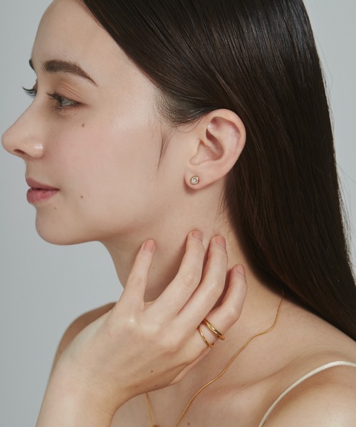 ciite' surgical stainless(シーテサージカルステンレス)の「【 金属アレルギー対応 】 シンプルビジューピアス サージカルステンレス (両耳用)(ピアス(両耳用)・レディース・シルバー/ゴールド・FREE)」の5枚目の写真