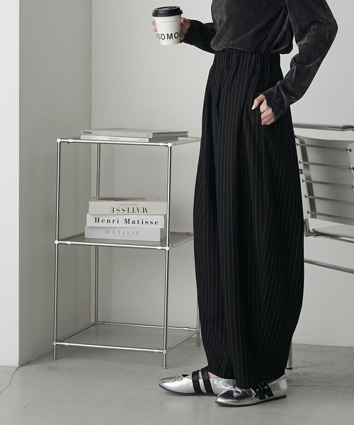 forksy.(フォルクシー)の「【forksy.】ツイルストライプカーブパンツ(スラックス・レディース・グレー/ブラック/ネイビー・FREE)」の18枚目の写真