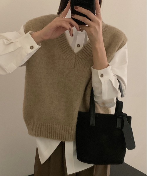 MAISON DE THERESE(メゾン ド テレーズ)の「Vネックノースリーブニットベスト(ニット/セーター・レディース・グレー/ピンク/カーキ/アイボリー/ブラック・FREE)」の11枚目の写真