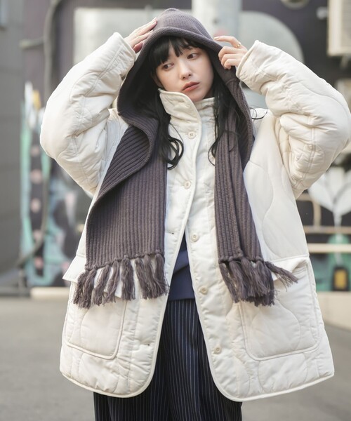 FREAK'S STORE(フリークスストア)の「フードマフラー(マフラー・レディース・オフホワイト/チャコールグレー・ONE SIZE)」の6枚目の写真