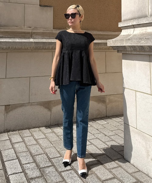 JENNE(ジェンヌ)の「ジャガードスクリュートップス(Tシャツ/カットソー・レディース・ホワイト/ブラック・SMALL/LARGE/MEDIUM)」の3枚目の写真