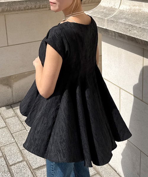 JENNE(ジェンヌ)の「ジャガードスクリュートップス(Tシャツ/カットソー・レディース・ホワイト/ブラック・SMALL/LARGE/MEDIUM)」の5枚目の写真