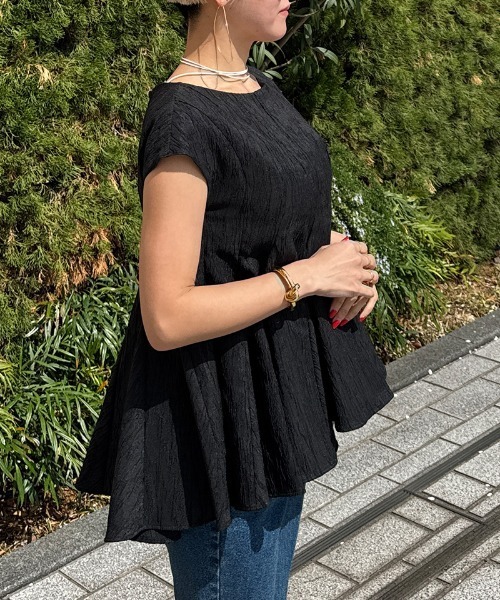 JENNE(ジェンヌ)の「ジャガードスクリュートップス(Tシャツ/カットソー・レディース・ホワイト/ブラック・SMALL/LARGE/MEDIUM)」の13枚目の写真