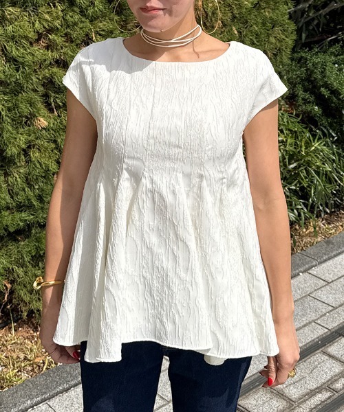 JENNE(ジェンヌ)の「ジャガードスクリュートップス(Tシャツ/カットソー・レディース・ホワイト/ブラック・SMALL/LARGE/MEDIUM)」の15枚目の写真