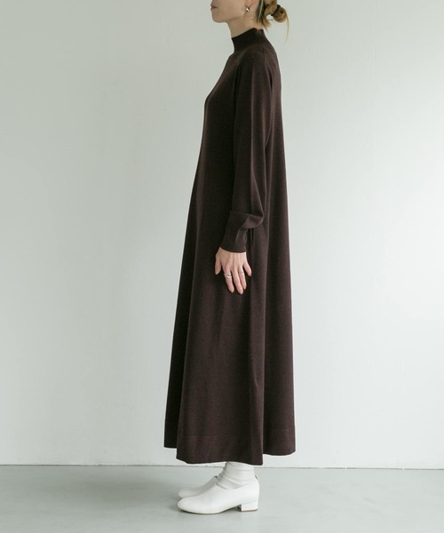 FORK&SPOON（フォークアンドスプーン）の「FORK&SPOON　ハイネックフレアニットワンピース（ワンピース・レディース・ブラック/グレー系その他/ブラウン・1）」の15枚目の写真