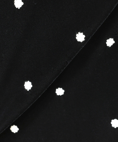 B.C STOCK(ベーセーストック)の「《追加》【WEB限定】手洗い可 / ベロアフラワー刺繍ワンピース(ワンピース・レディース・ブラック・FREE)」の12枚目の写真