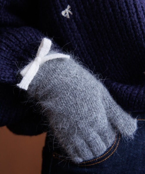 flower（フラワー）の「フラッフリボングローブ（手袋・レディース・グレー/ホワイト・FREE）」の3枚目の写真