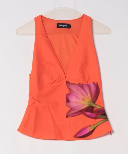 Desigual（デシグアル）の「花柄コーラルリリー プランジトップス（シャツ/ブラウス・レディース・オレンジ・XL/L/M/S/XS）」の7枚目の写真