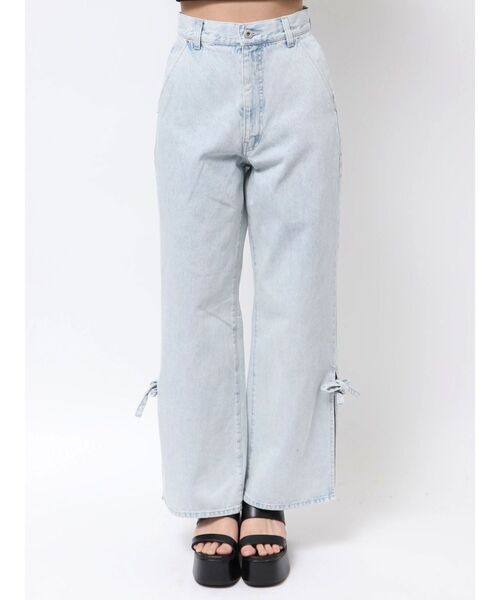 CALNAMUR（カルナムール）の「SIDE RIBBON DENIM PT/サイドリボンデニムパンツ（デニムパンツ・レディース・ブラック/ライトブルー/ピンク・SMALL/MEDIUM）」の14枚目の写真