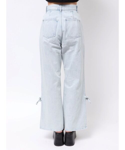 CALNAMUR（カルナムール）の「SIDE RIBBON DENIM PT/サイドリボンデニムパンツ（デニムパンツ・レディース・ブラック/ライトブルー/ピンク・SMALL/MEDIUM）」の16枚目の写真