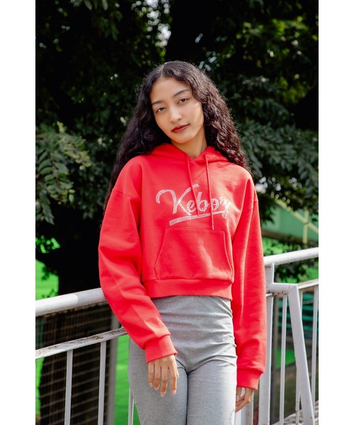 KEBOZ(ケボズ)の「RHINESTONE CROPPED HOODIE(パーカー・レディース・グレー/レッド/ブラック・FREE)」の3枚目の写真