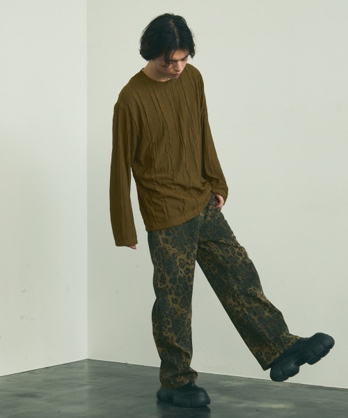 Shoowtime(ショウタイム)の「All over crinkle design long T-shirt / オールオーバークリンクルデザインロングTシャツ(Tシャツ/カットソー・メンズ・ブラウン/ホワイト/ブラック・MEDIUM/LARGE/X-LARGE)」の17枚目の写真