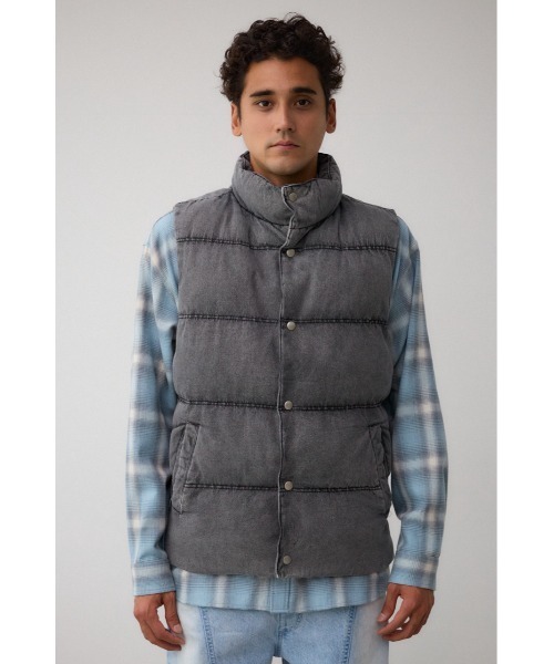 AZUL by moussy（アズールバイマウジー）の「ヴィンテージ中綿ベスト（ダウンベスト・メンズ・ブルー/ブラック・MEDIUM/LARGE）」の6枚目の写真