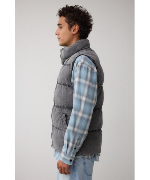 AZUL by moussy（アズールバイマウジー）の「ヴィンテージ中綿ベスト（ダウンベスト・メンズ・ブルー/ブラック・MEDIUM/LARGE）」の7枚目の写真