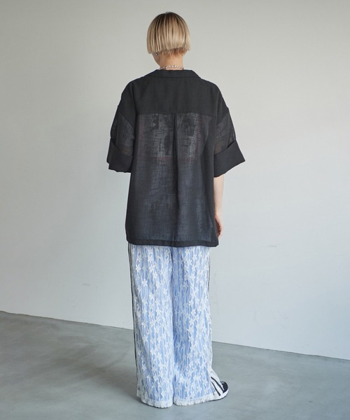 ROSE BUD(ローズバッド)の「ハーフスリーブシャツジャケット(シャツ/ブラウス・レディース・ベージュ/ブラック・ONE SIZE)」の6枚目の写真