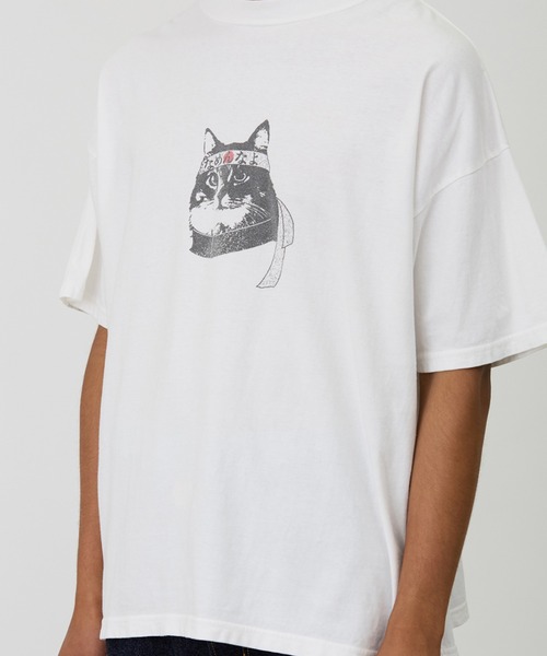REMI RELIEF(レミレリーフ)の「REMI RELIEF/レミレリーフ HARD SP加工20/-天竺BIGサイズT(CAT) 半袖Tシャツ(Tシャツ/カットソー・メンズ・オフホワイト/ブラック・M/L/XL)」の3枚目の写真