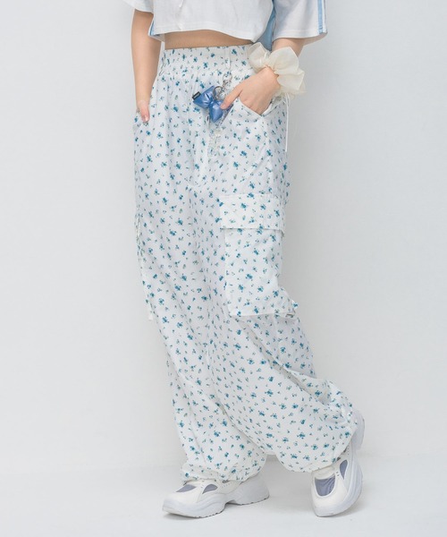 repipi armario（レピピ アルマリオ）の「アソートワイドカーゴパンツ（カーゴパンツ・キッズ・ホワイト/その他2/その他1・SMALL/LARGE/MEDIUM）」の13枚目の写真