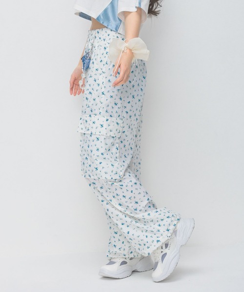 repipi armario（レピピ アルマリオ）の「アソートワイドカーゴパンツ（カーゴパンツ・キッズ・ホワイト/その他2/その他1・SMALL/LARGE/MEDIUM）」の14枚目の写真