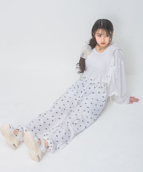 repipi armario（レピピ アルマリオ）の「アソートワイドカーゴパンツ（カーゴパンツ・キッズ・ホワイト/その他2/その他1・SMALL/LARGE/MEDIUM）」の16枚目の写真