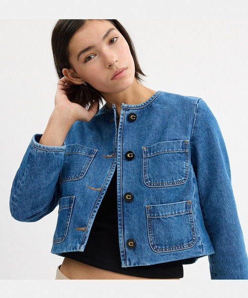 COACH(コーチ)の「カラーレス デニム ジャケット・オーガニック コットン(デニムジャケット・レディース・ブルー系その他・X-SMALL/SMALL/MEDIUM)」の4枚目の写真