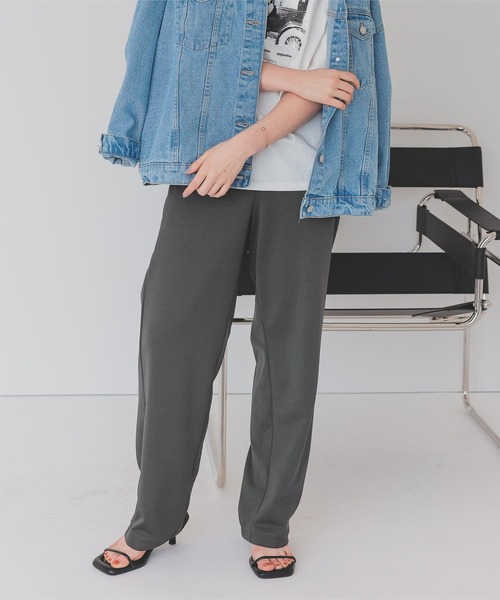 titivate(ティティベイト)の「細見えカットイージーパンツ(その他パンツ・レディース・ブラック/ライトグレー/チャコール/ベージュ・SP/S/M/MT/L)」の3枚目の写真