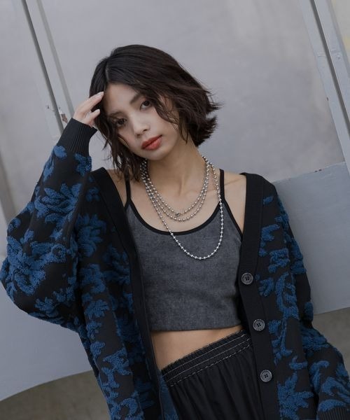PAGEBOY（ページボーイ）の「ヴィンテージテレコFITキャミ【ショートとロング選べる丈感】（キャミソール・レディース・チャコールグレー/ライトピンク・SMALL/MEDIUM）」の5枚目の写真