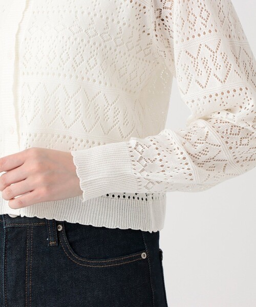Afternoon Tea(アフタヌーンティー)の「透かし編みクルーネックカーディガン(カーディガン/ボレロ・レディース・オフホワイト/ベージュ/ネイビー・MEDIUM)」の9枚目の写真
