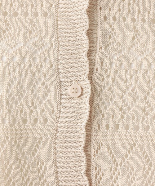 Afternoon Tea(アフタヌーンティー)の「透かし編みクルーネックカーディガン(カーディガン/ボレロ・レディース・オフホワイト/ベージュ/ネイビー・MEDIUM)」の4枚目の写真