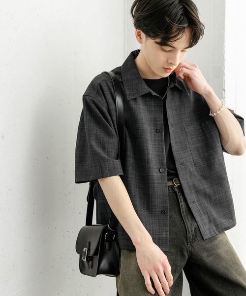 SENSE OF PLACE by URBAN RESEARCH（センスオブプレイスバイアーバンリサーチ）の「『ユニセックス』『接触冷感/吸水速乾/イージーケア』リネンライクボクシーショートスリーブシャツ（シャツ/ブラウス・メンズ・ライトベージュ/ブラック/ブラウン・MEDIUM/LARGE）」の12枚目の写真