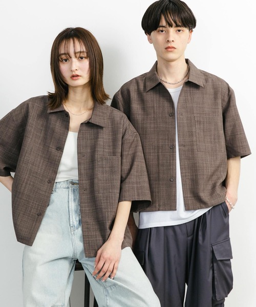 SENSE OF PLACE by URBAN RESEARCH（センスオブプレイスバイアーバンリサーチ）の「『ユニセックス』『接触冷感/吸水速乾/イージーケア』リネンライクボクシーショートスリーブシャツ（シャツ/ブラウス・メンズ・ライトベージュ/ブラック/ブラウン・MEDIUM/LARGE）」の7枚目の写真
