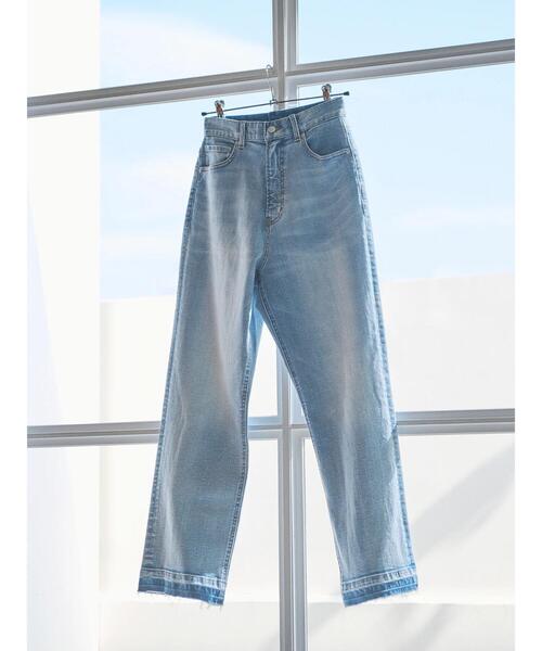 Te chichi（テチチ）の「【宮本茉由着用】ストレートシルエットDenim（その他パンツ・レディース・ブルー/オフホワイト/サックスブルー・M/S）」の5枚目の写真