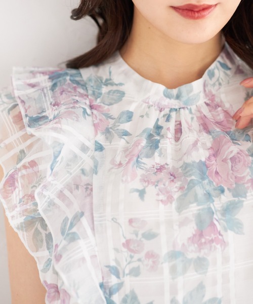 tocco closet(トッコ クローゼット)の「ガーデンローズプリントシアーチェックフリルブラウス(シャツ/ブラウス・レディース・ブルー/ピンク・M)」の17枚目の写真