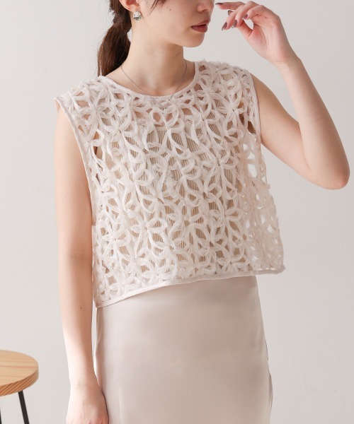 Bab(バブ)の「前後2WAYフラワーレースベスト(ベスト・レディース・アイボリー/ブラック/ベージュ・M)」の7枚目の写真