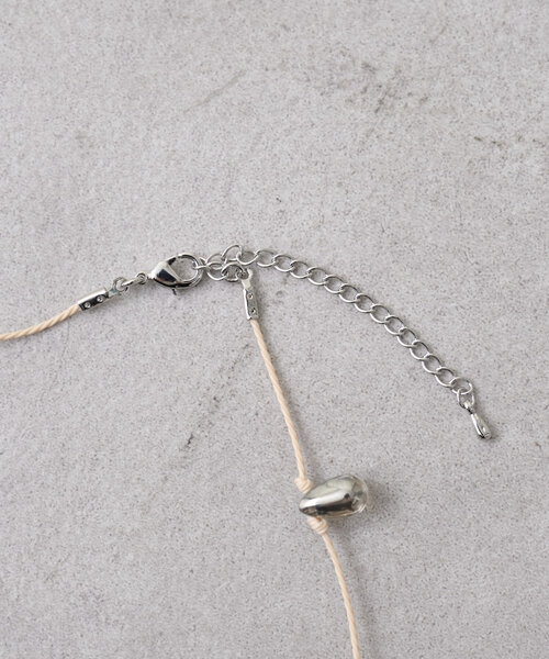 Omekashi（オメカシ）の「ミニストーンチョーカー（ネックレス・レディース・ホワイト/ブラック・ONE SIZE）」の9枚目の写真