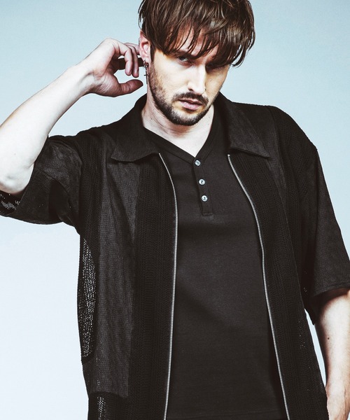 NO ID.(ノーアイディ)の「【NO ID.】Changing Knit Sheer Big Shirt Blouson / チェンジング ニット シアー ビッグ シャツ ブルゾン(シャツ/ブラウス・メンズ・グレー/ブラック/ブラウン・ONE SIZE)」の2枚目の写真