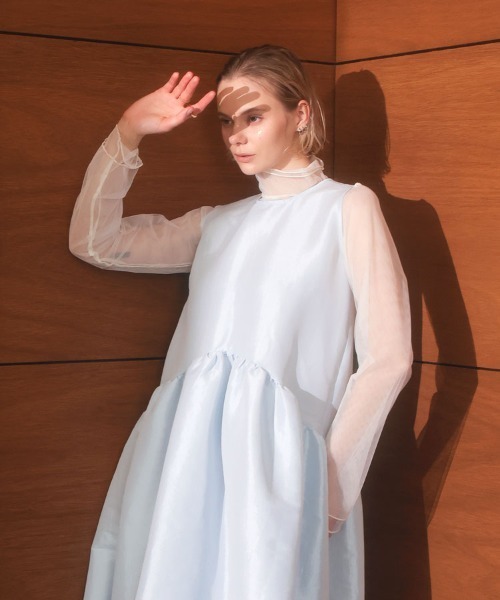 pufe(ピュフェ)の「【シリーズ累計販売数1万枚!】【pufe】シャイニーフレアワンピース ワンピース 低身長 マタニティ ノースリーブ フレア フリル ティアード ボリューム 体型カバー(ワンピース・レディース・ブラック/ライトブルー/ホワイト/ライトピンク/ネイビー・ONE)」の13枚目の写真