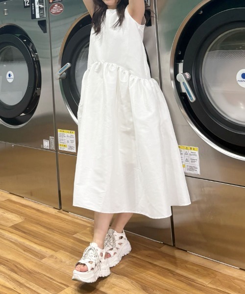 シャイニーフレアワンピース（ワンピース）｜DONOBAN（ドノバン）の