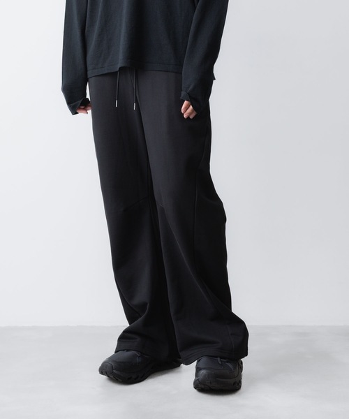 ATTACHMENT（アタッチメント）の「コットン ストレッチテリー 3Dワイドトラウザーズ / CO STRECH TERRY 3D WIDE TROUSERS（スウェットパンツ・メンズ・ブラック/ライトグレー/ダークグレー・3/2/1）」の19枚目の写真