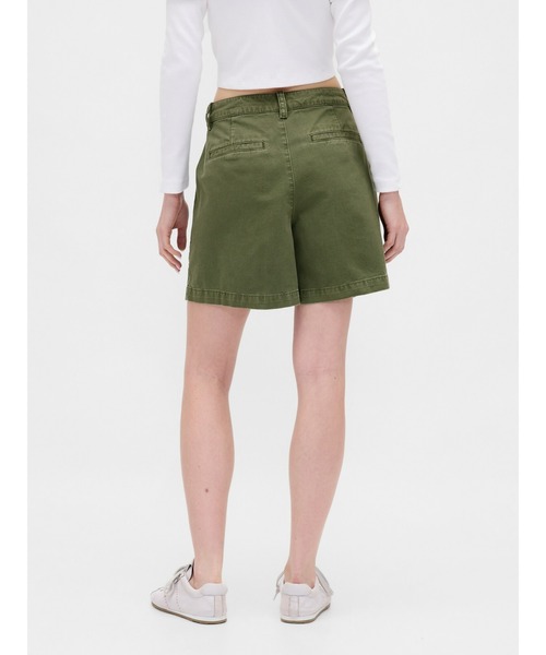 GAP（ギャップ）の「6インチ ミッドライズ ツイル プリーツ トラウザーショートパンツ（その他パンツ・レディース・カーキ/ベージュ・2/0/00/4/6/8/10/000）」の12枚目の写真