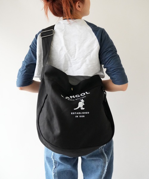 KANGOL(カンゴール)の「【 KANGOL / カンゴール 】 ビッグ キャンバス ショルダーバッグ(ショルダーバッグ・メンズ・オフホワイト/ホワイト系その他/ブラック・FREE)」の3枚目の写真